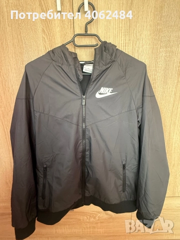 Ветровка Nike