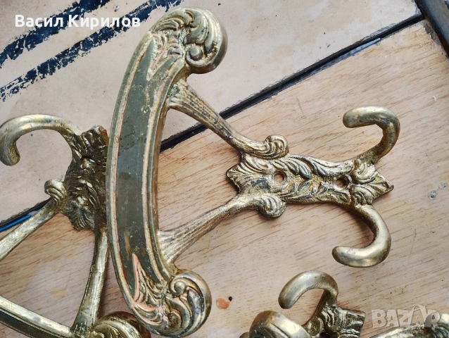 Месингови закачалки от соца 