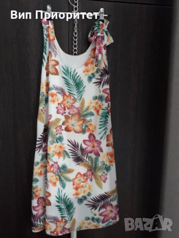 Прекрасна ефирна рокля с цветен пъстър принт, с пандела на едното рамо, свободно падаща, елегантна, снимка 2 - Рокли - 37416868