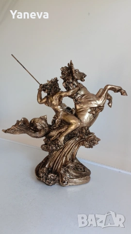 Посейдон древногръцки бог на моретата, океаните, земетресенията и конете., снимка 7 - Статуетки - 53134420