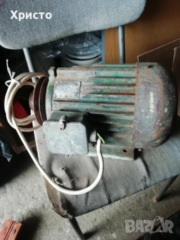 Редуктор за месомелачка и два двигателя, снимка 5 - Обзавеждане на кухня - 33143485