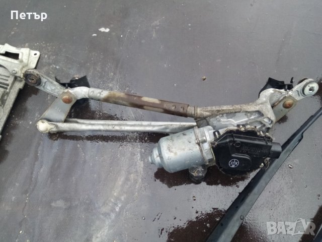 Механизъм + Моторче Тойота ярис след 2006