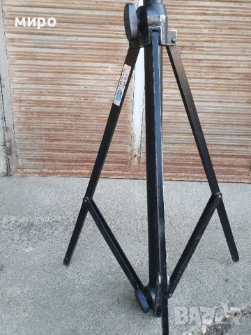 Статив за прожектор DELTA 4 AL, снимка 2 - Чанти, стативи, аксесоари - 51096390