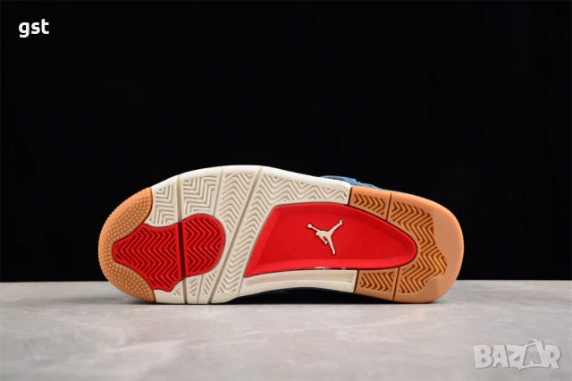 Уникални Редки Levi’s x Air Jordan 4 Denim дизайнерски Маратонки Кецове , снимка 4 - Маратонки - 50541333