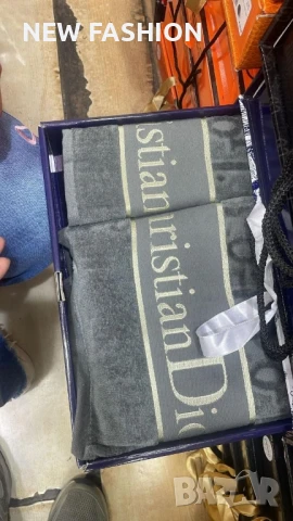 Памучни Хавлии -2бр с Кутия ✨ Tommy Hilfiger ✨ Victoria Secret ✨ Dior ✨, снимка 8 - Хавлиени кърпи - 50944436