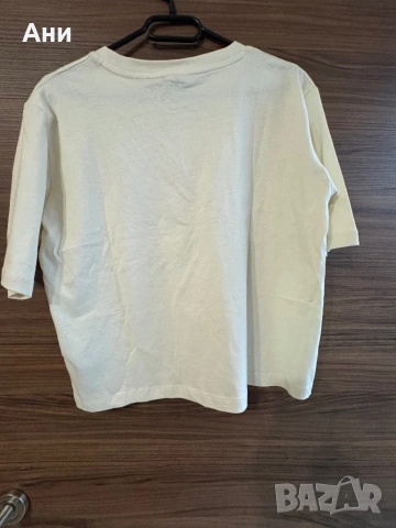 Нова дамска тениска “GUESS” свободен модел, размер “S”, снимка 2 - Тениски - 53013706