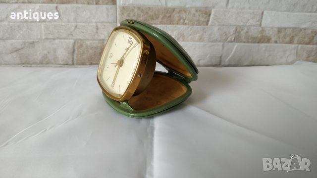 Стар туристически часовник / будилник - UMF Ruhla - Made in Germany - 1970г., снимка 3 - Антикварни и старинни предмети - 35260493