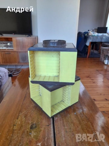 Стар касетник,кутия за касети #3, снимка 3 - Други ценни предмети - 51945533