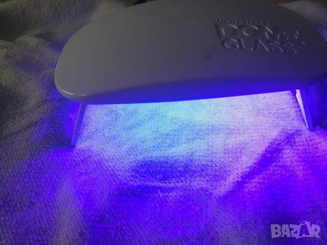 ултравиолетова лампа за ноктопластика или за поставяне на протектори на телефон, снимка 2 - Маникюр и педикюр - 33151196