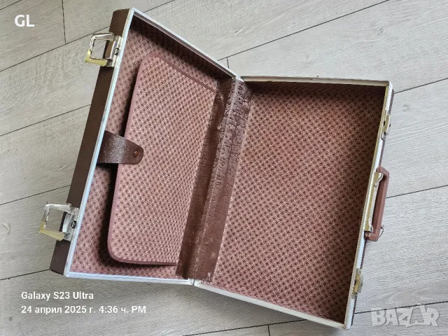 Дипломатически куфар, снимка 3 - Антикварни и старинни предмети - 50022750