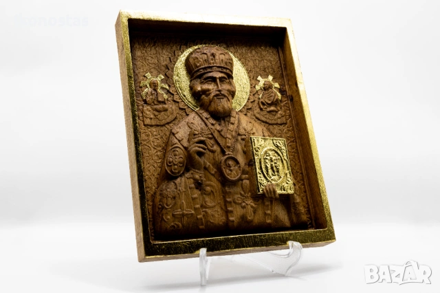 Позлатена релефна икона на Свети Николай Чудотворец от дъб, снимка 2 - Икони - 53223976