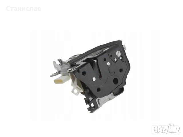 Audi A4 B8 Брава за предна дясна врата , снимка 3 - Части - 50173243