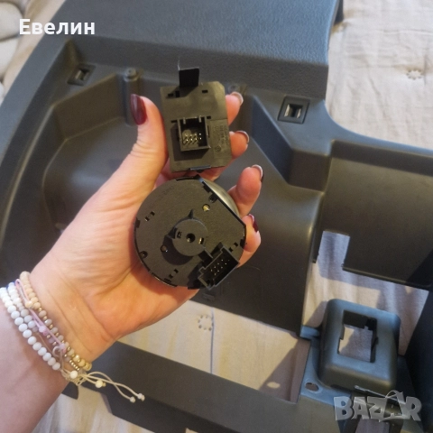 копче за фарове ,капак за бушони и други VW Touran, снимка 3 - Части - 52797934