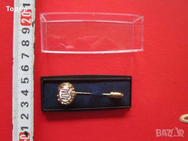 Немски автомобилен знак значка бронз и емайл с кутия, снимка 4 - Колекции - 28342433