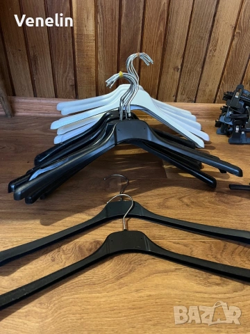 Закачалки за дрехи, снимка 3 - Закачалки - 53562281