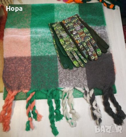 Дамски шалове и ръкавици , снимка 10 - Шапки - 15644905