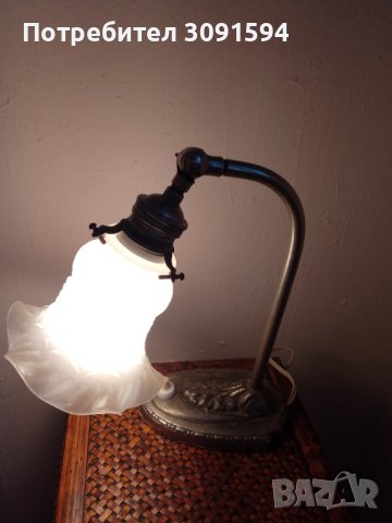 Настолна лампа от стъкло и метал, Австро-Унгария, началото на 20-ти век, снимка 3 - Настолни лампи - 43100483
