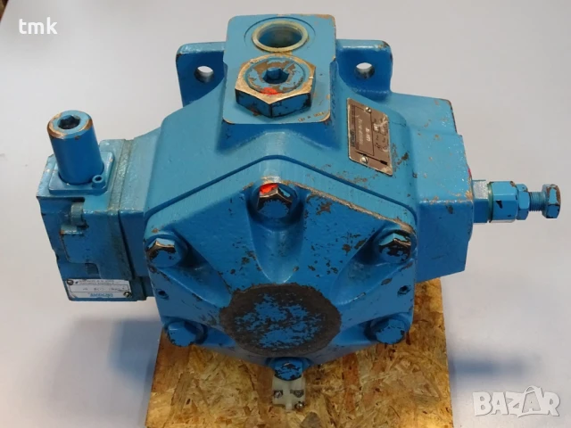 Хидравлична помпа Vickers VVB050R RW12 CBW12 Hydraulic variable vane pump 140Bar, снимка 3 - Резервни части за машини - 50550799