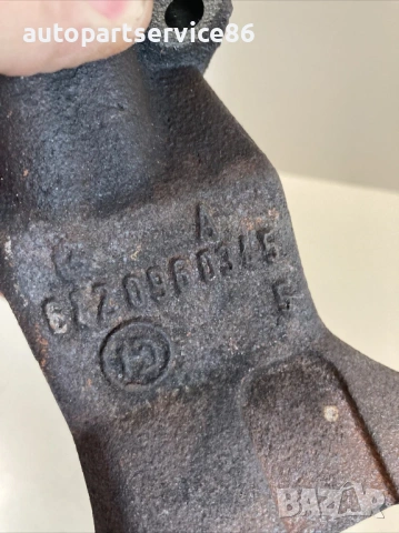 Държач на скоба за Jeep Grand Cherokee 3.0 Crd (2006) A6420960345, снимка 3 - Части - 53523198