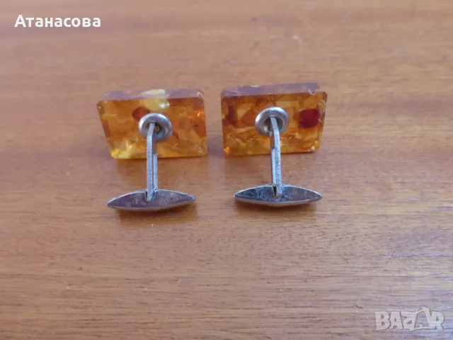 Кехлибарени бутонели копчета за ръкавели СССР 1970 г, снимка 3 - Антикварни и старинни предмети - 50046768