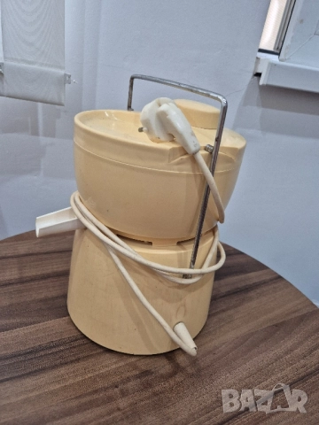 Ретро сокоизстисквачка 