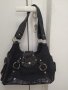 Черна дамска чанта , снимка 1 - Чанти - 38240906