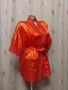 L Червен къс сатенен халат с дантела , снимка 5