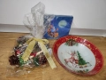 Коледна чиния плюс свещ и салфетки , снимка 2