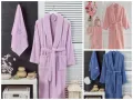 Комплект  хавлия и халат, снимка 1