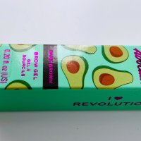 Комплект гримове Revolution London, снимка 5 - Комплекти и лотове - 43101475