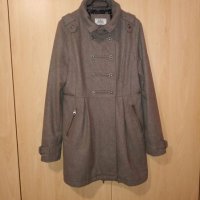 Дамско палто р-р М, снимка 1 - Палта, манта - 43035786
