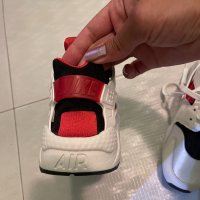 Оригинални детски маратонки Nike Huarache 38,5, снимка 4 - Детски обувки - 37482500