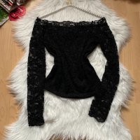 Дантелена блуза Н&М, снимка 1 - Блузи с дълъг ръкав и пуловери - 32585835