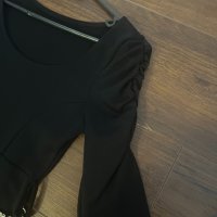 Черна къса рокля размер XS, снимка 4 - Рокли - 43239819