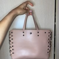 Дамска розова чанта, снимка 3 - Чанти - 33083476