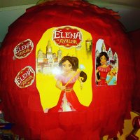 Голяма пинята + подарък маска и конфети ,готови за изпращане, снимка 2 - Декорация за дома - 28880768
