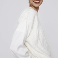 Zara бяла блуза с интересен детайл, размер S, снимка 3 - Блузи с дълъг ръкав и пуловери - 43083218