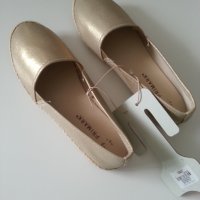 Нови златисти обувки, номер 40, с етикет, снимка 1 - Дамски ежедневни обувки - 37785766