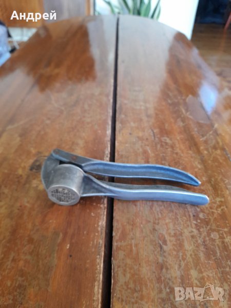 Стара алуминиева преса за чесън #8, снимка 1