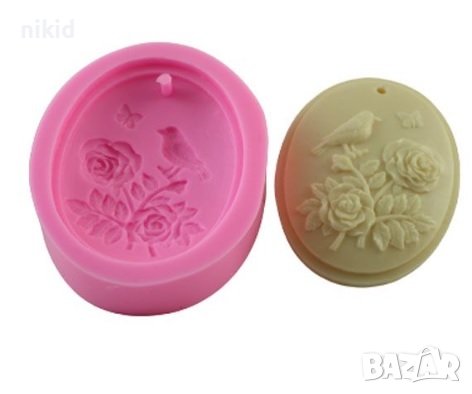 Птичка кацнала на рози овал силиконов молд форма фондан шоколад гипс сапун декор, снимка 1