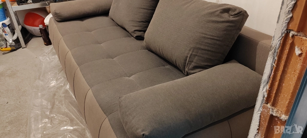 Капитониран диван Jysk 195x90 cm , снимка 1