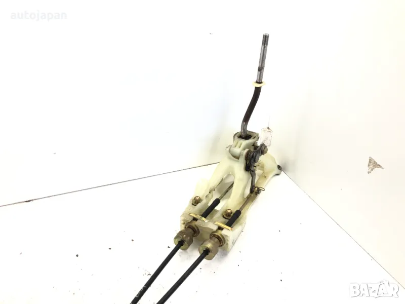 Скоростен лост  Toyota Avensis Verso 2.0 D 116hp 1CD, снимка 1