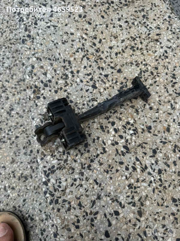 Ограничител на предна врат Опел Астра Opel Astra H само за 15лв. 13107175, снимка 1