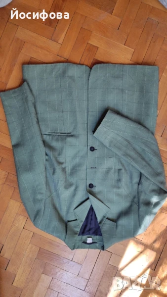 просто едно сако, снимка 1