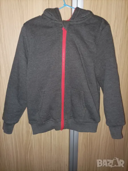 Детски плътен суитшърт с качулка и джобове , снимка 1