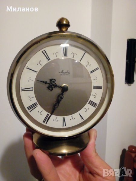 Антикварен електромеханичен настолен часовник, снимка 1