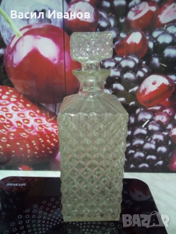 Продавам стъклена гарафа, снимка 2 - Антикварни и старинни предмети - 26636530