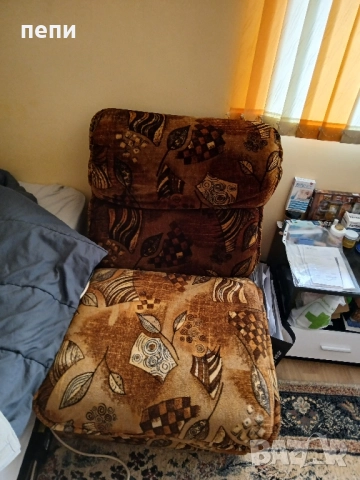 Разтегателен диван с два фотьола-50лв, снимка 4 - Дивани и мека мебел - 51863538