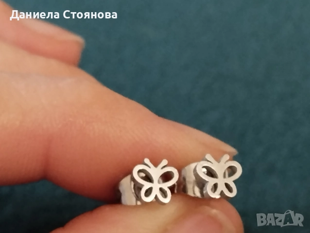 Малки обеци пеперуди от стомана , снимка 2 - Обеци - 52162289