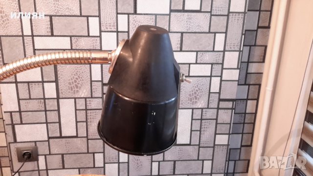 Метална Руска настолна лампа има лека забележка , снимка 3 - Настолни лампи - 37099454